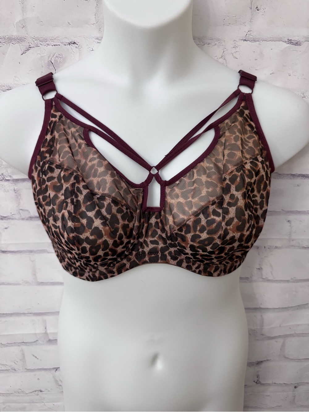 Elomi Sachi Plunge Bra Leopard Print Underwire USA Size 34K Strap Detail Sheer